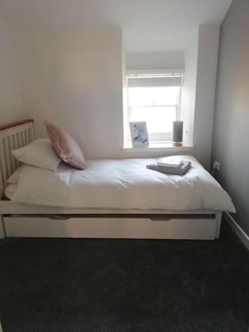 Apartamento Siop Iwan A Menna Caernarfon Exterior foto