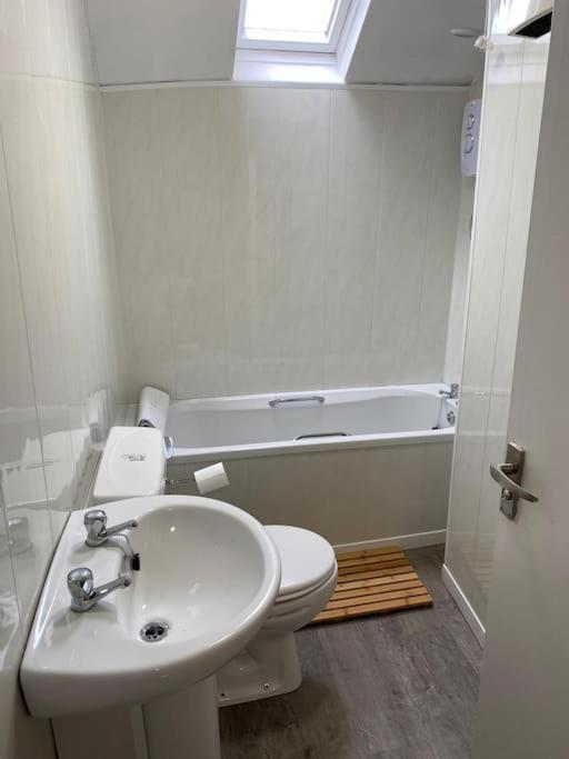 Apartamento Siop Iwan A Menna Caernarfon Exterior foto